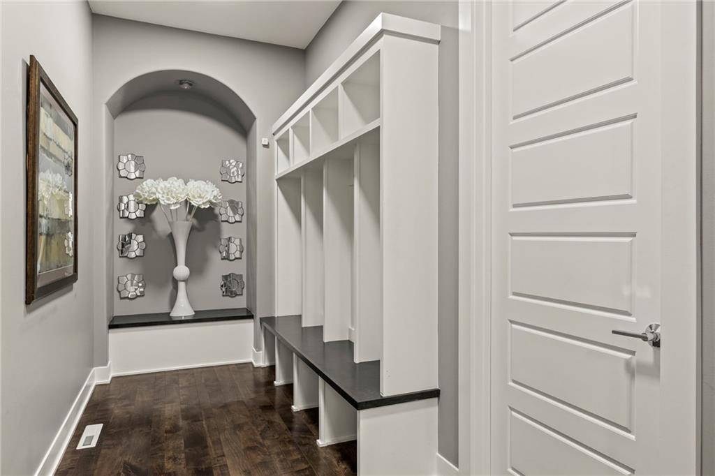 8605 NE Shoal Creek Parkway