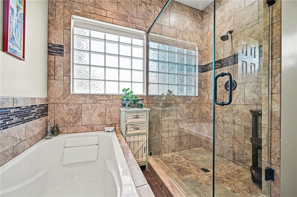 13090 Red Oak Court