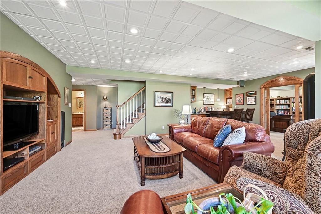 13090 Red Oak Court