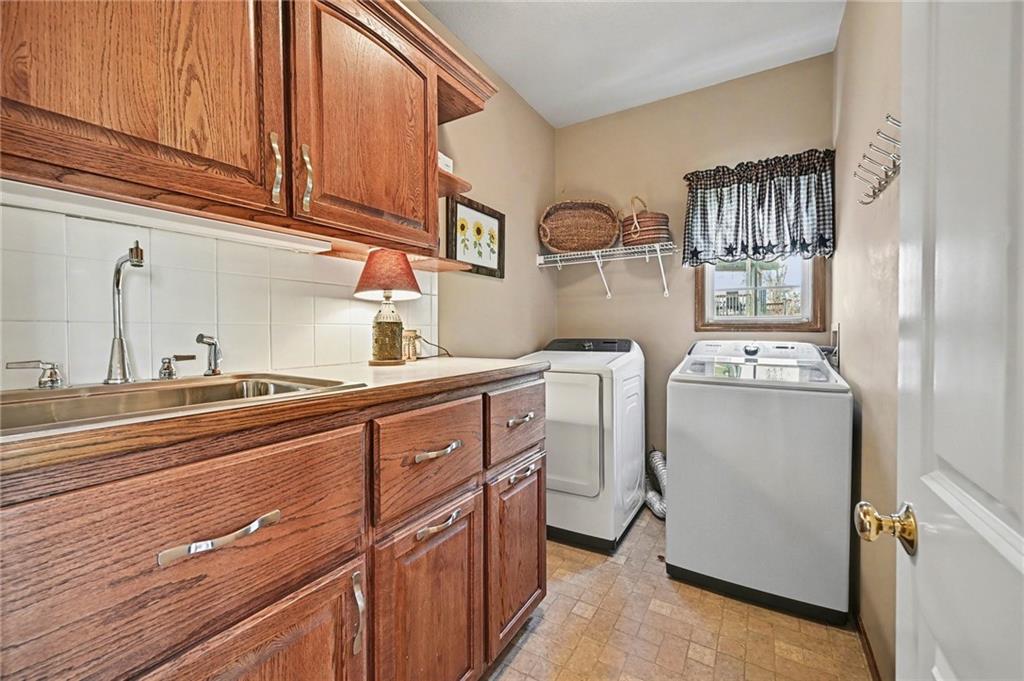13090 Red Oak Court