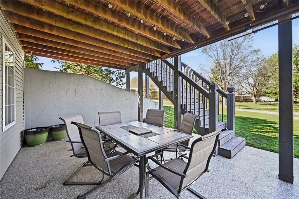 13090 Red Oak Court