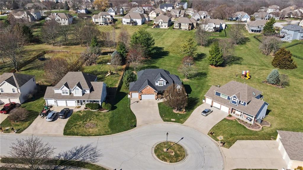 13090 Red Oak Court
