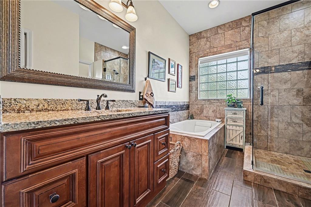 13090 Red Oak Court