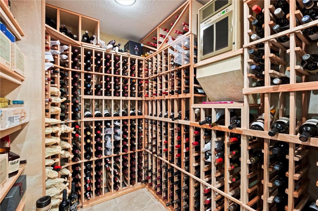 8190 Shoreline Drive