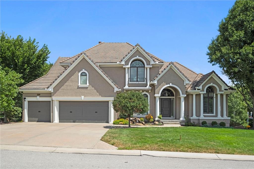 8190 Shoreline Drive