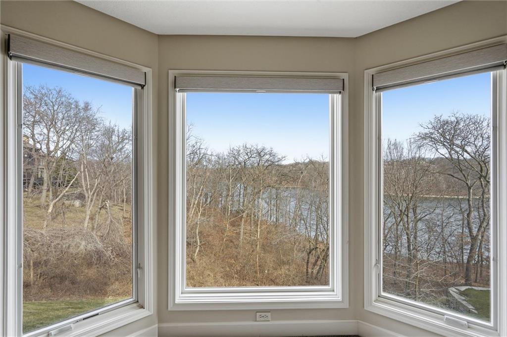 8190 Shoreline Drive