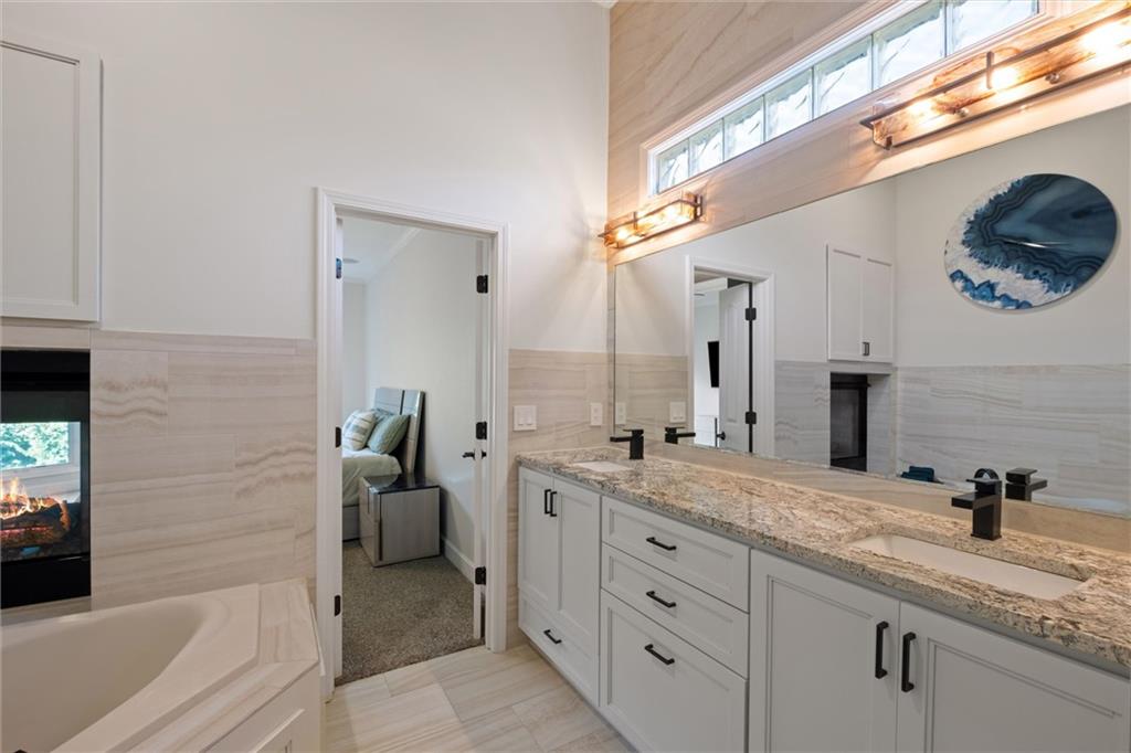 8190 Shoreline Drive