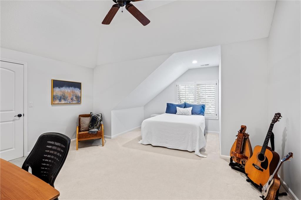 8190 Shoreline Drive