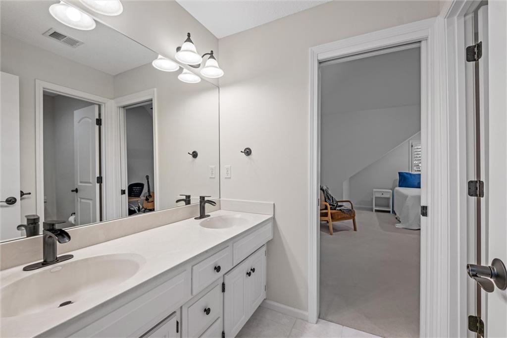 8190 Shoreline Drive