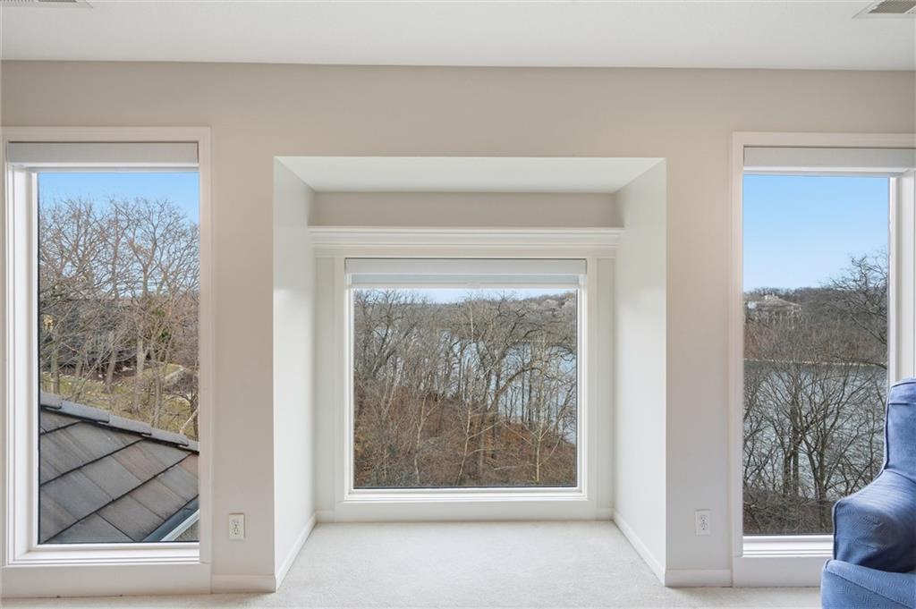 8190 Shoreline Drive