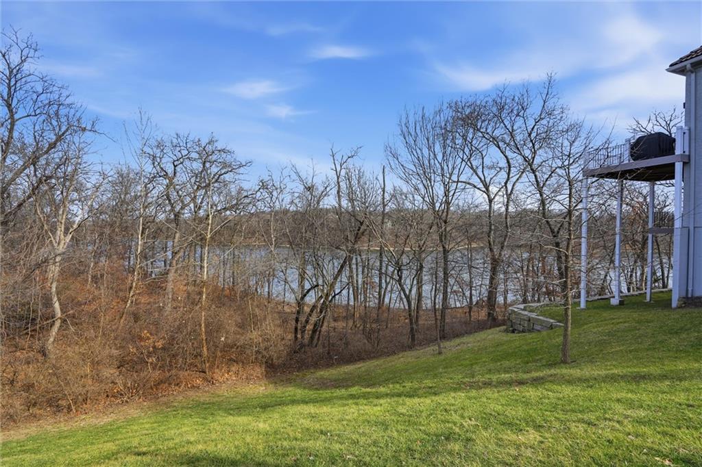 8190 Shoreline Drive