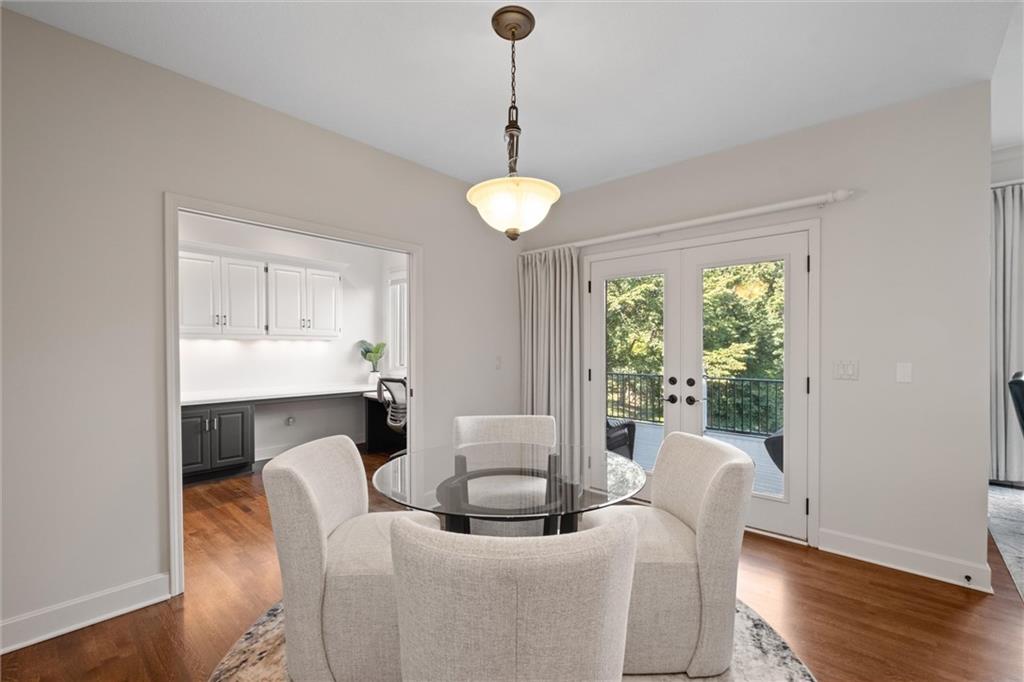 8190 Shoreline Drive