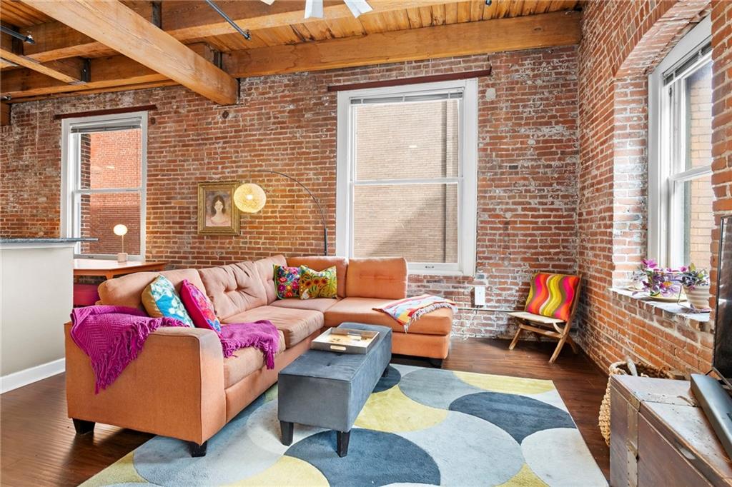 308 W 8th Street Unit: 401