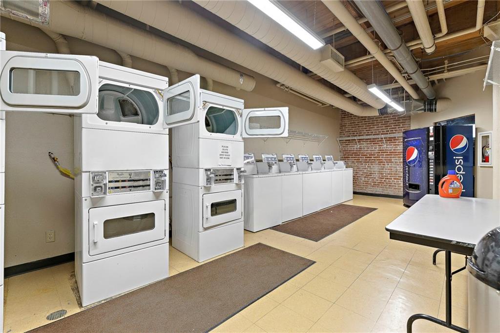 308 W 8th Street Unit: 401