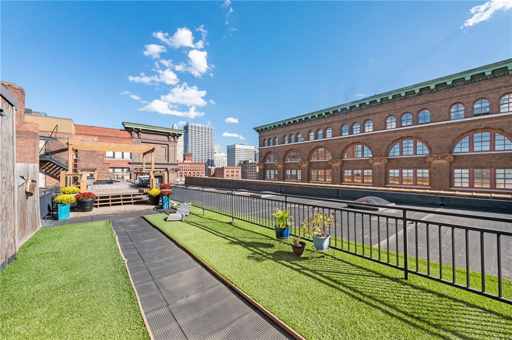 308 W 8th Street Unit: 401