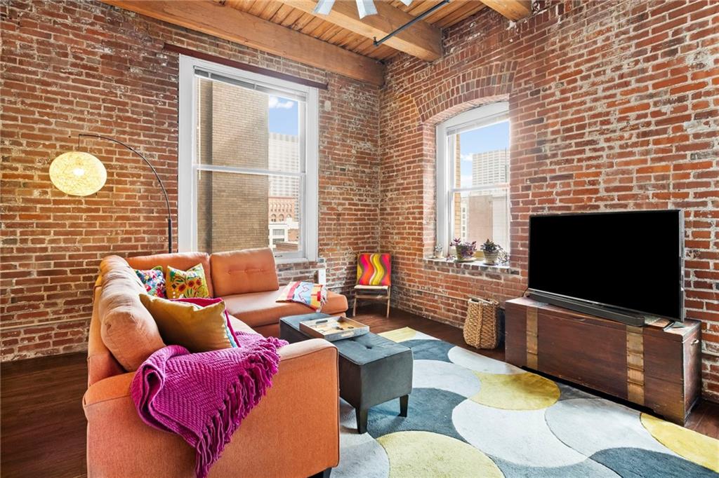 308 W 8th Street Unit: 401