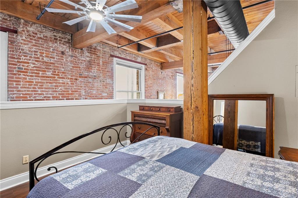 308 W 8th Street Unit: 401