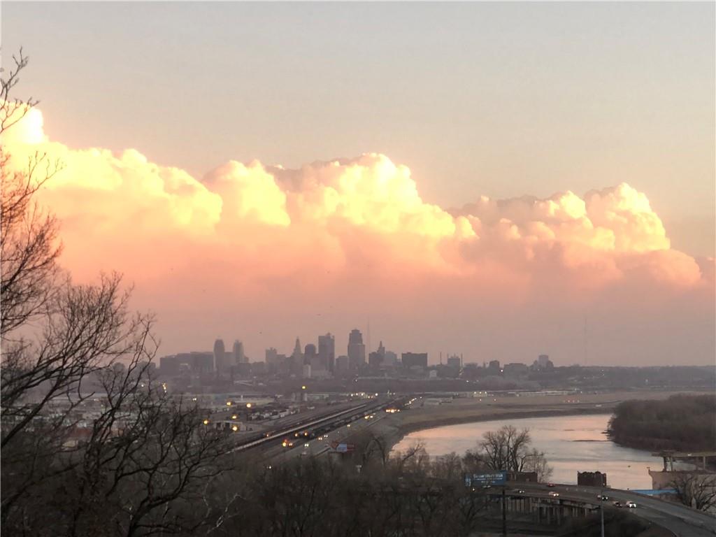 3712 N Briarcliff Road