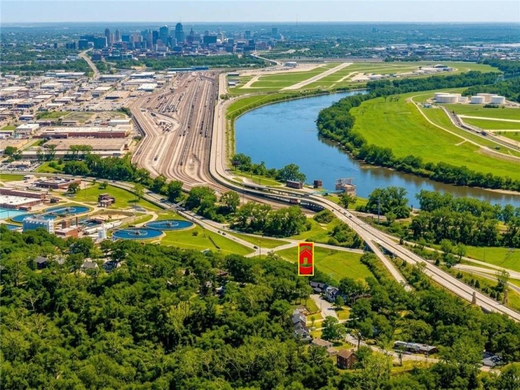 3712 N Briarcliff Road