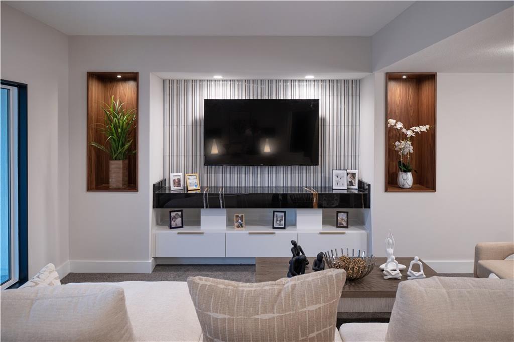 2270 NW Palisades Drive