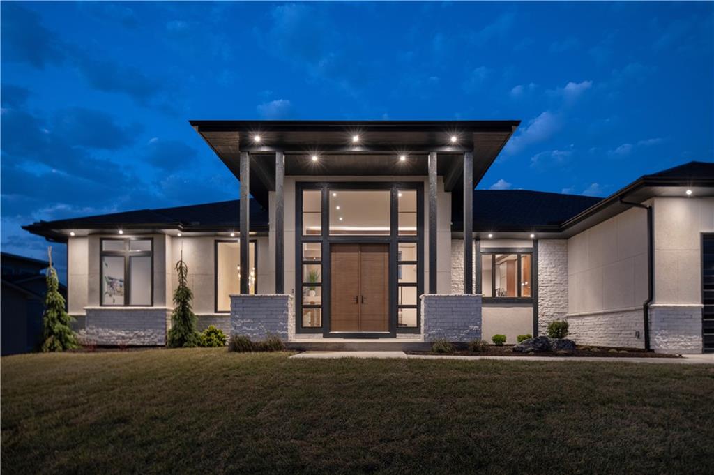 2270 NW Palisades Drive