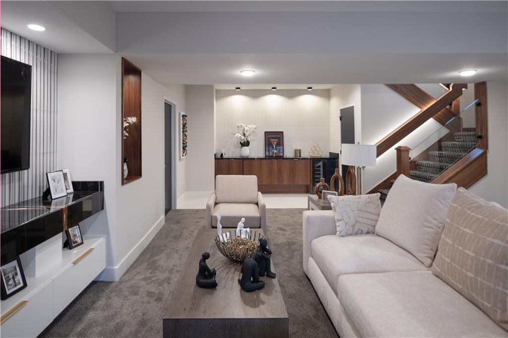 2270 NW Palisades Drive
