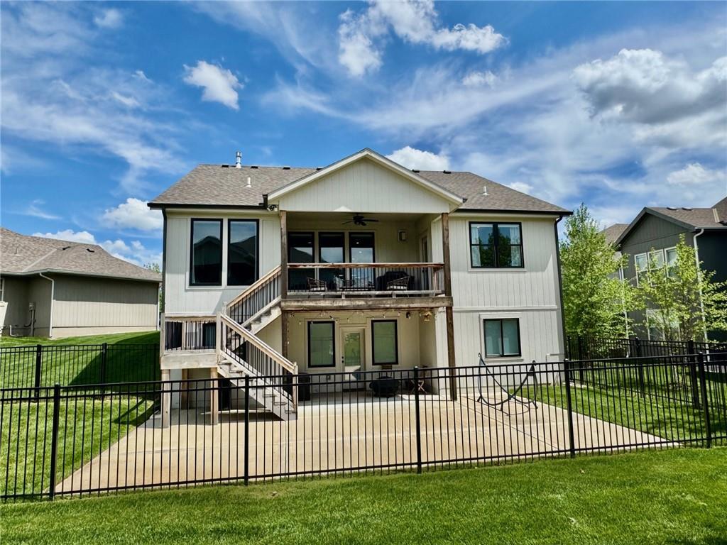 4910 NW Ridgewood Court