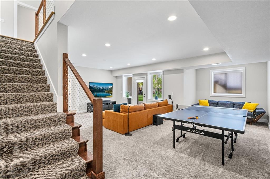 4910 NW Ridgewood Court