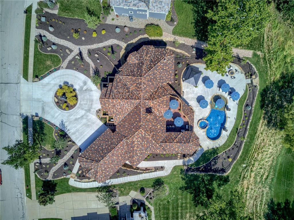 6521 Ridge Road