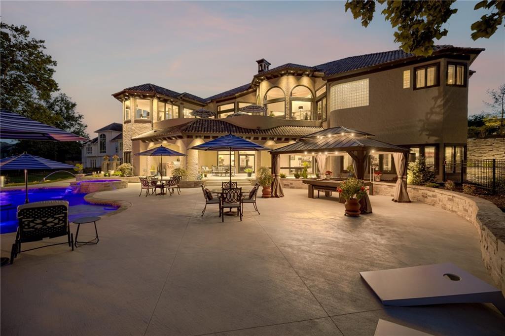 6521 Ridge Road