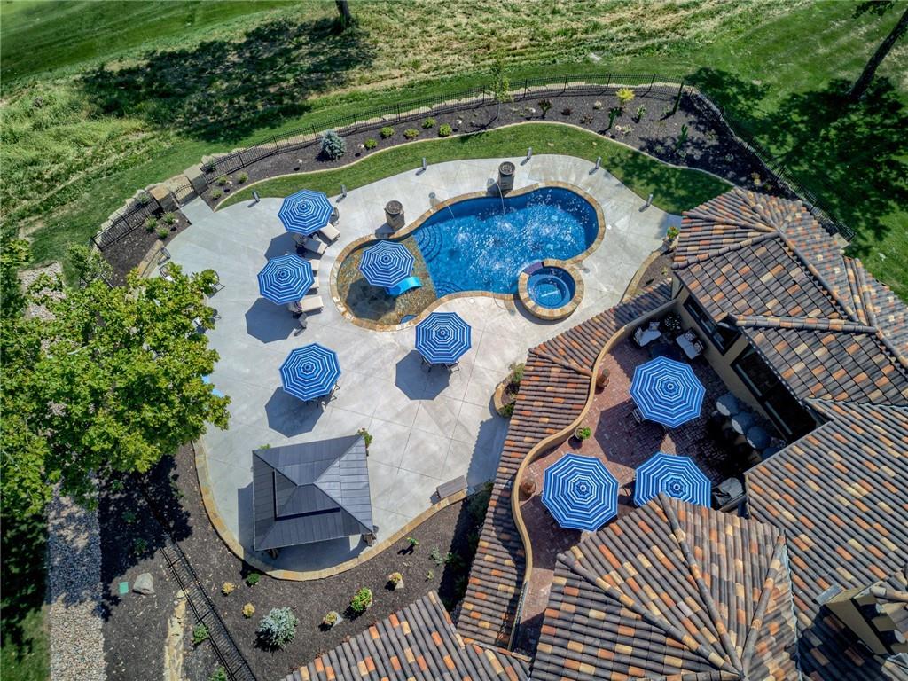 6521 Ridge Road