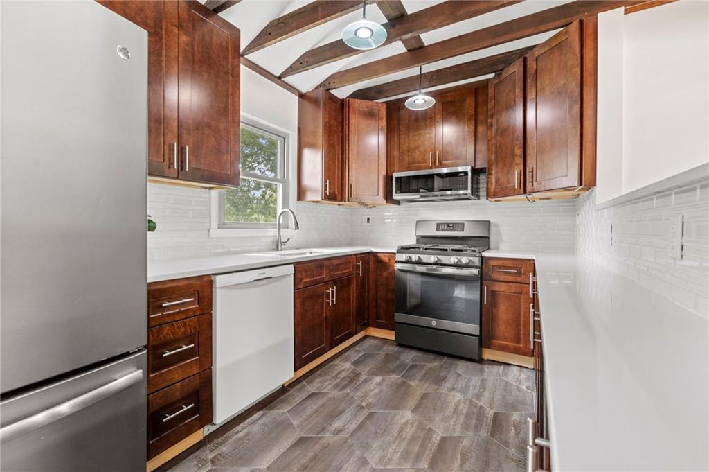 109 NW 64th Terrace
