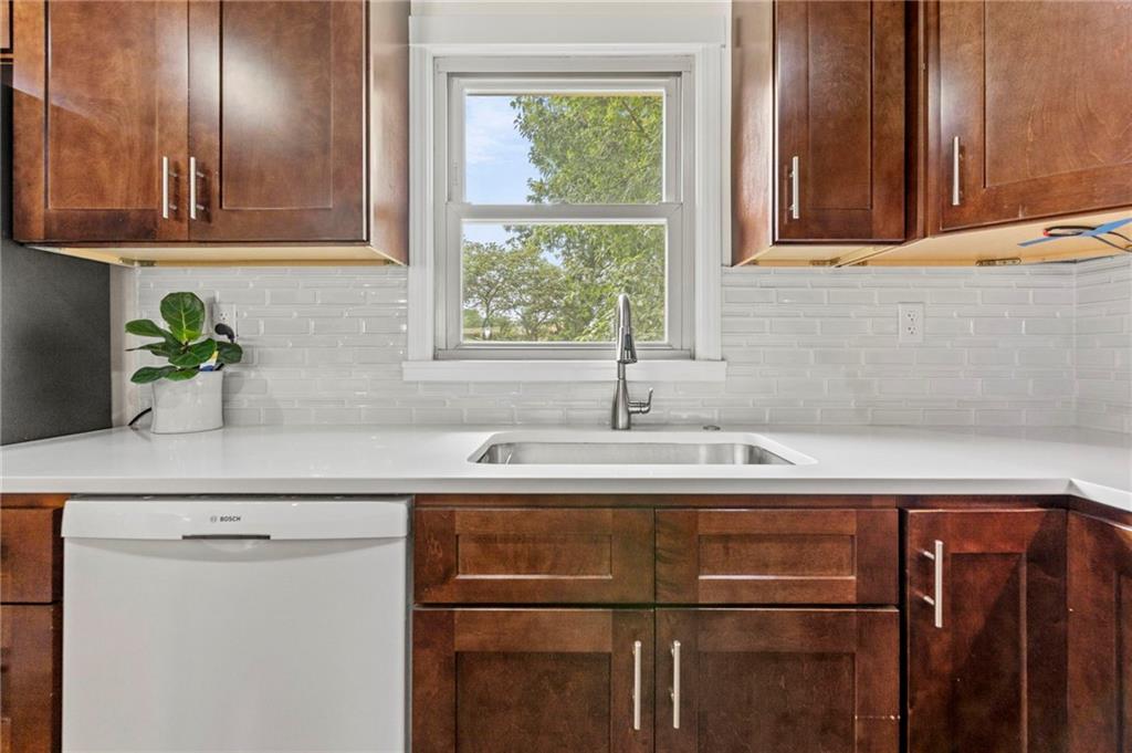 109 NW 64th Terrace