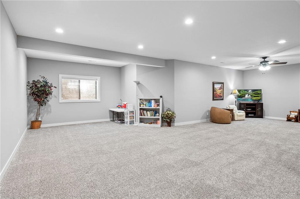 5866 S National Drive
