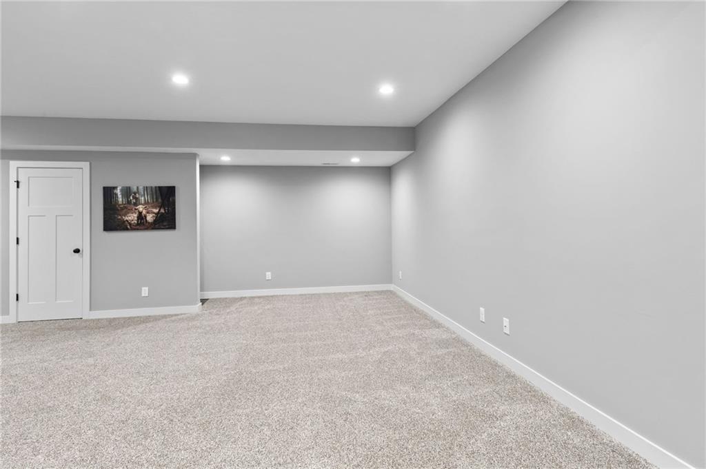 5866 S National Drive