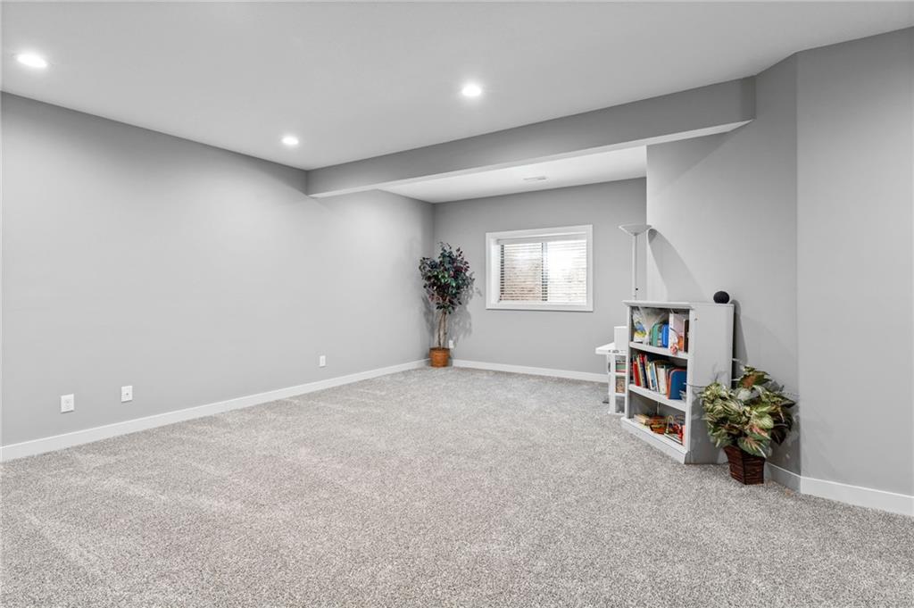 5866 S National Drive