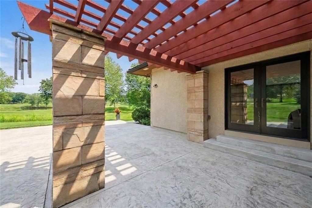 6537 Ridge Road