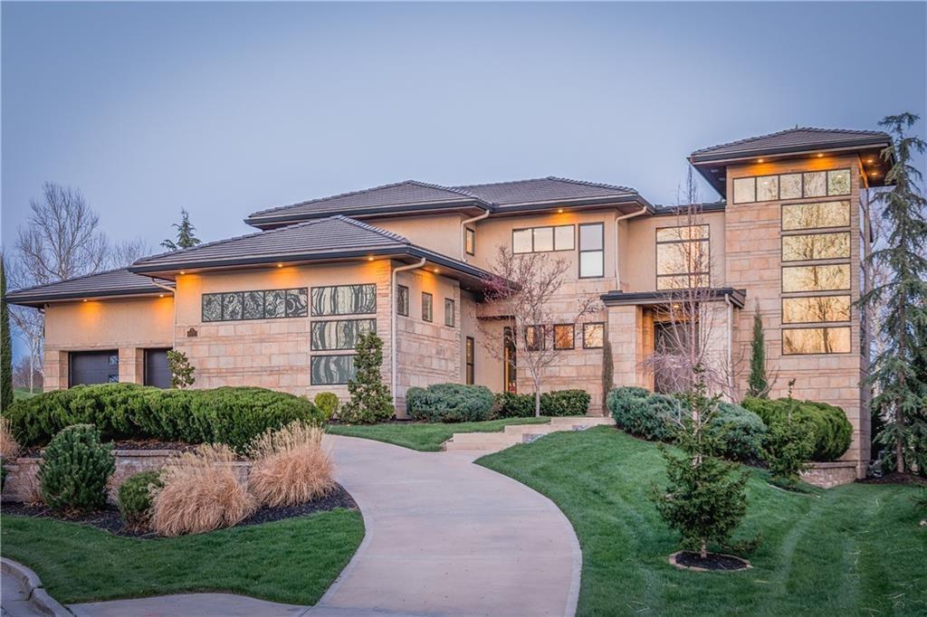 6537 Ridge Road