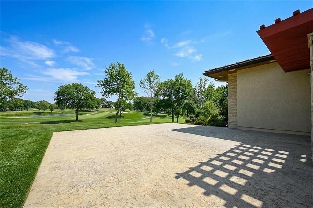 6537 Ridge Road