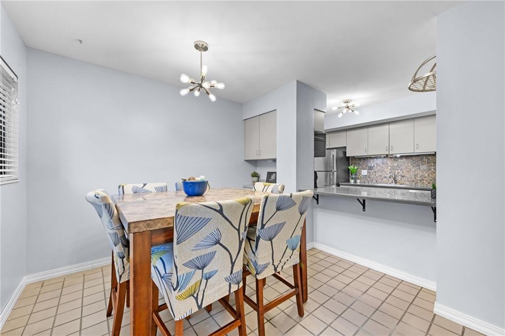 445 W 10th Street