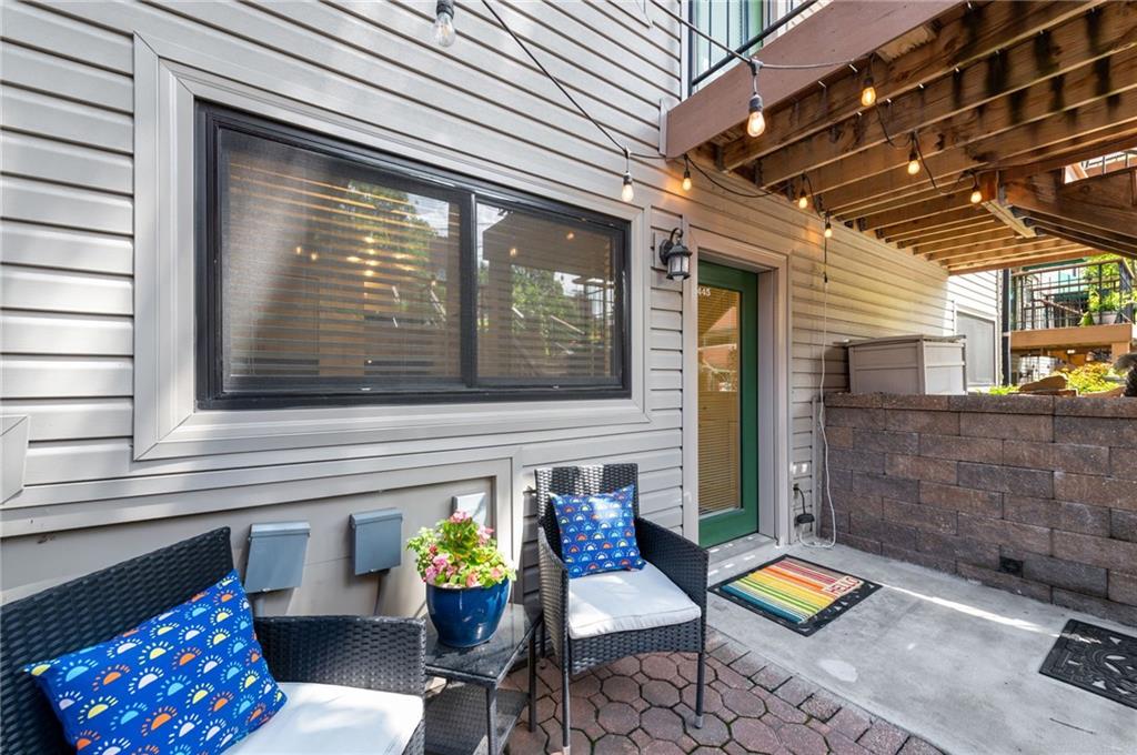 445 W 10th Street