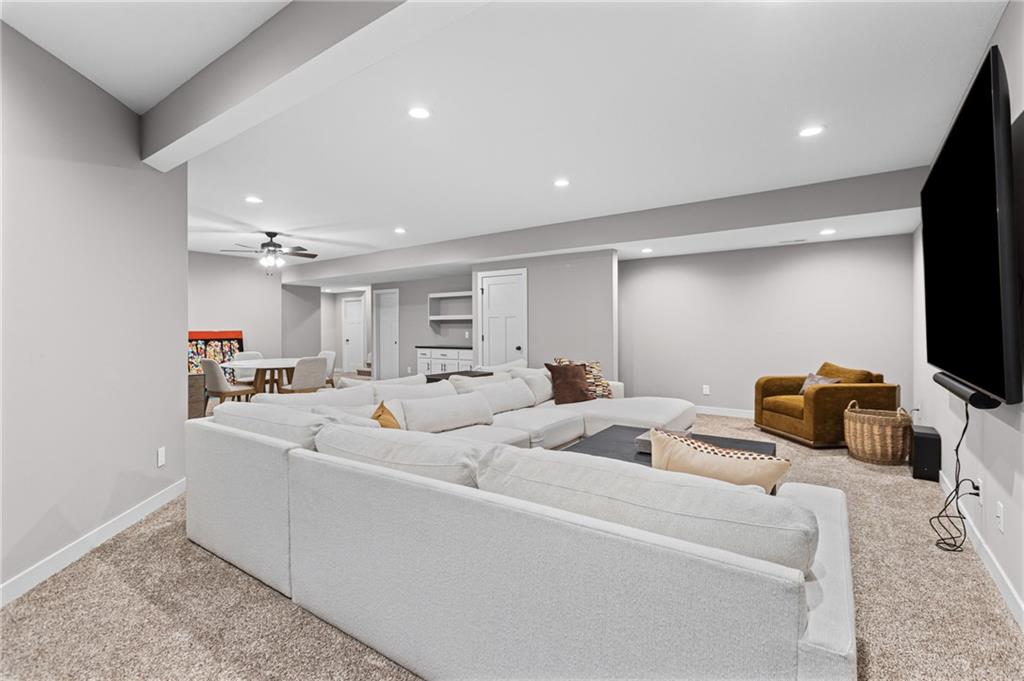 5866 S National Drive