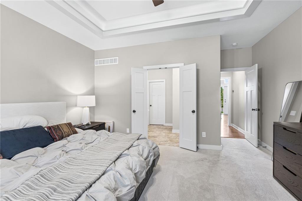 5866 S National Drive