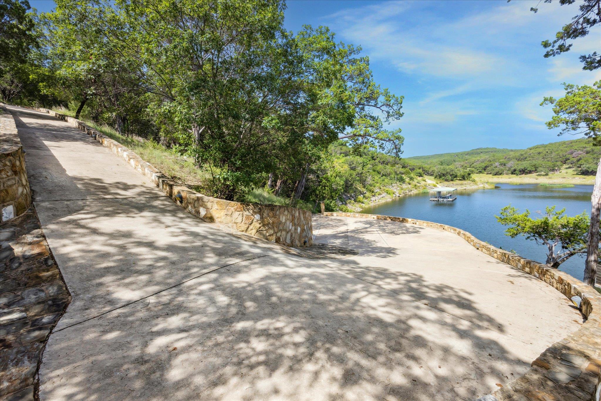 709 S Angel Light DR