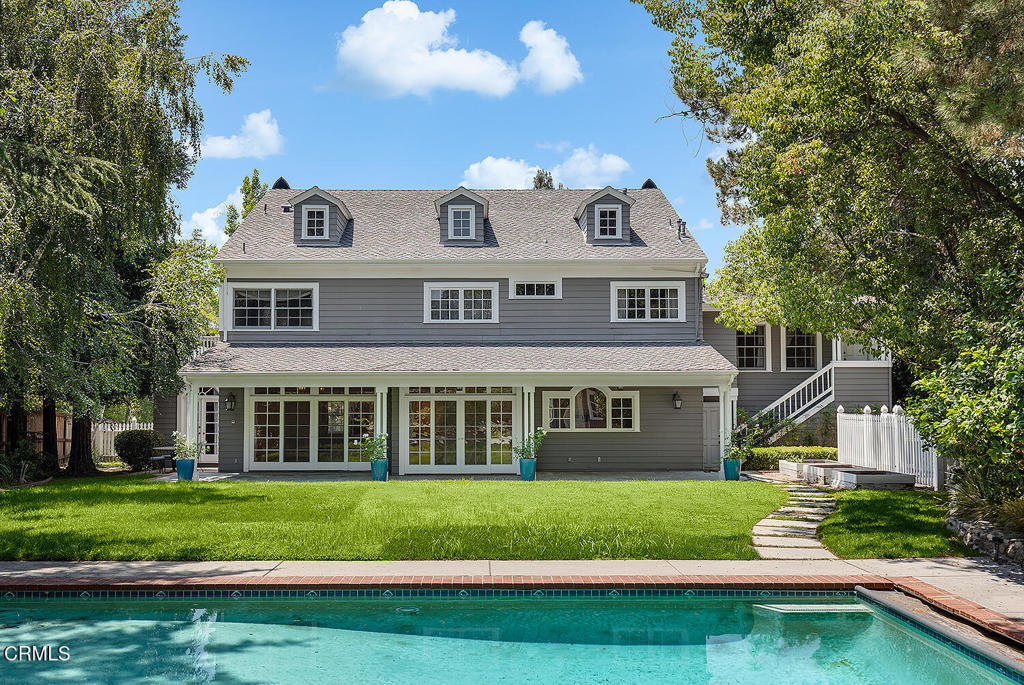 5250 Vista Lejana Lane