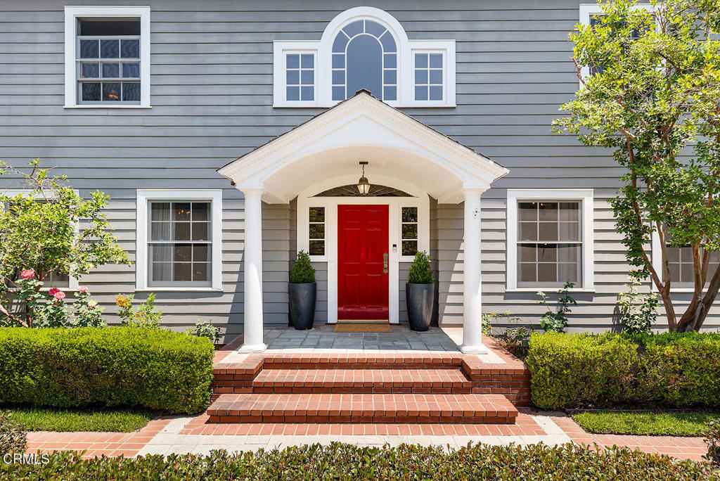 5250 Vista Lejana Lane