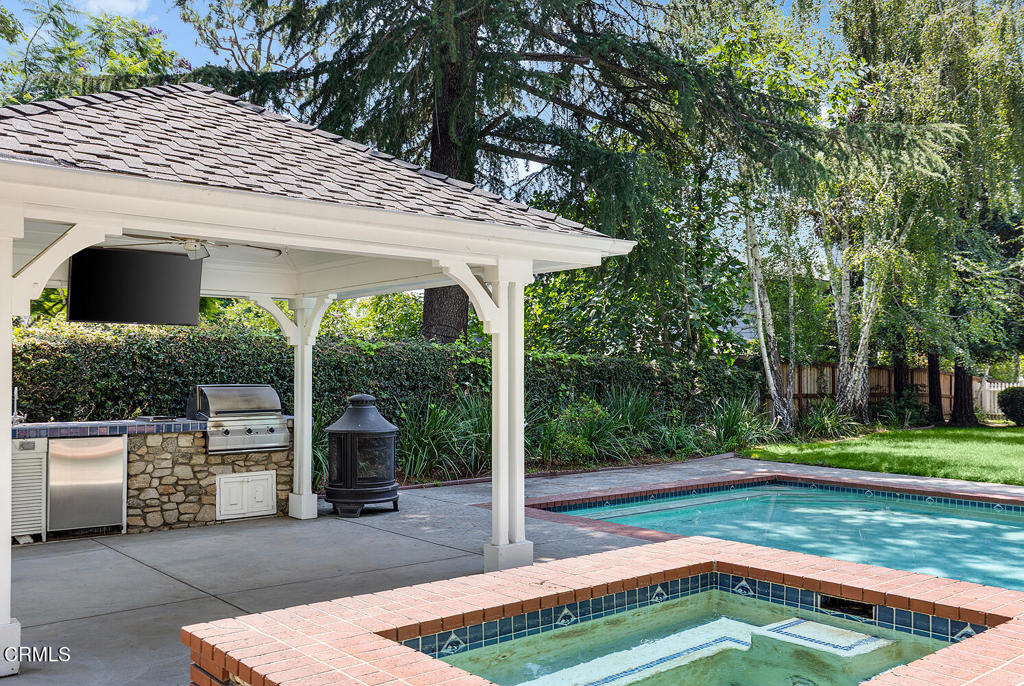 5250 Vista Lejana Lane