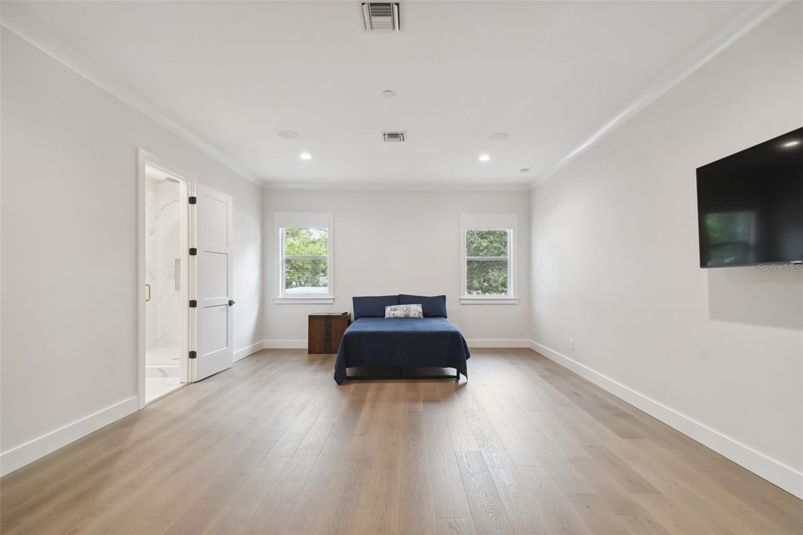 3418 W DORCHESTER ST