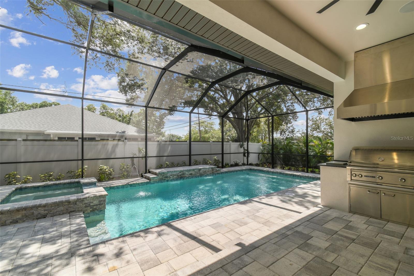 3418 W DORCHESTER ST