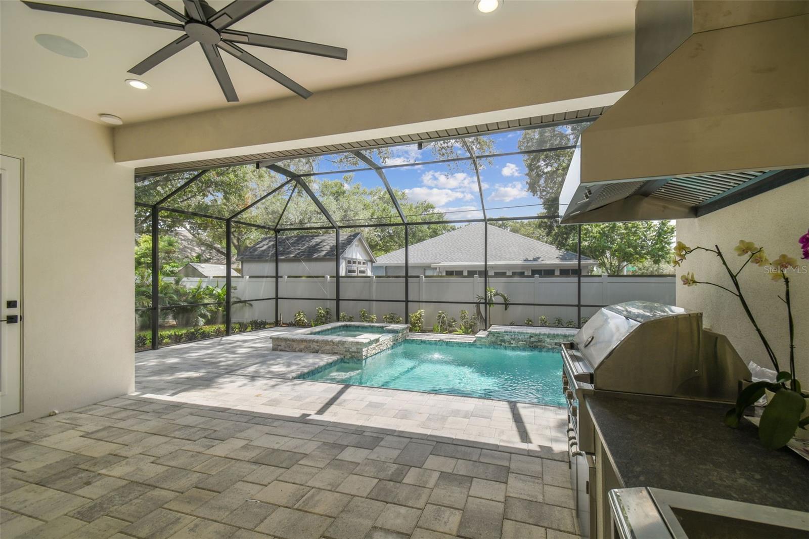 3418 W DORCHESTER ST